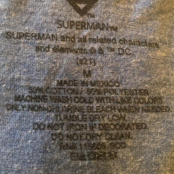 Superman graphic t-shirt sz M - Picture 4 of 4